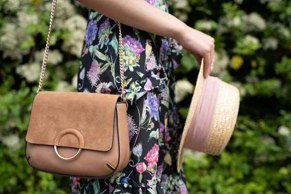 What Are the Best Materials for Eco-Friendly Handbags in the UK?